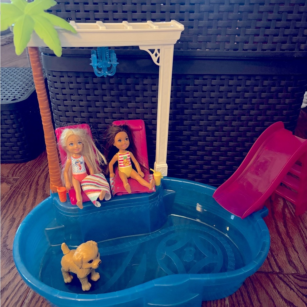 Barbie Glam Pool